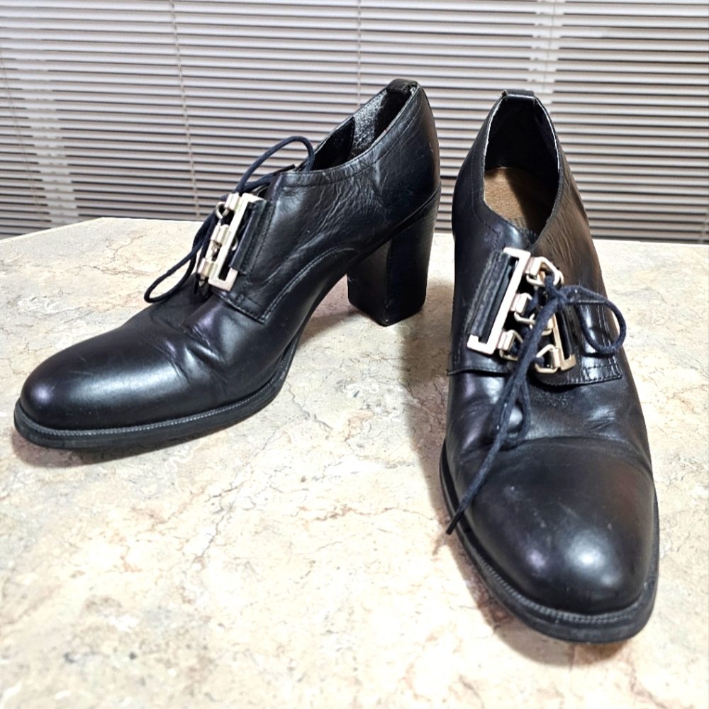 Rush hour Oxford Heels in Black 🖤 Size 10B